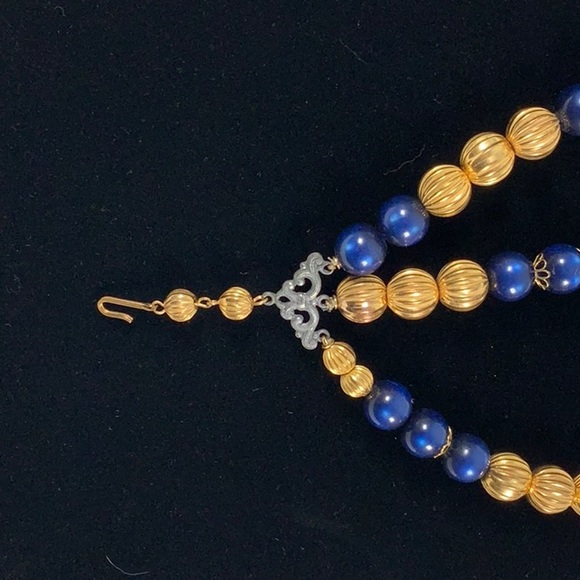 Vintage Bead Necklace Sapphire Blue Moon Glow and Gold - Clip Cluster Earrings - Picture 10 of 14